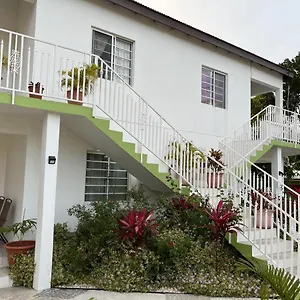 2 Stylish 2 Bed Cosy And Comfortable , St. John's Antigua/Barbuda